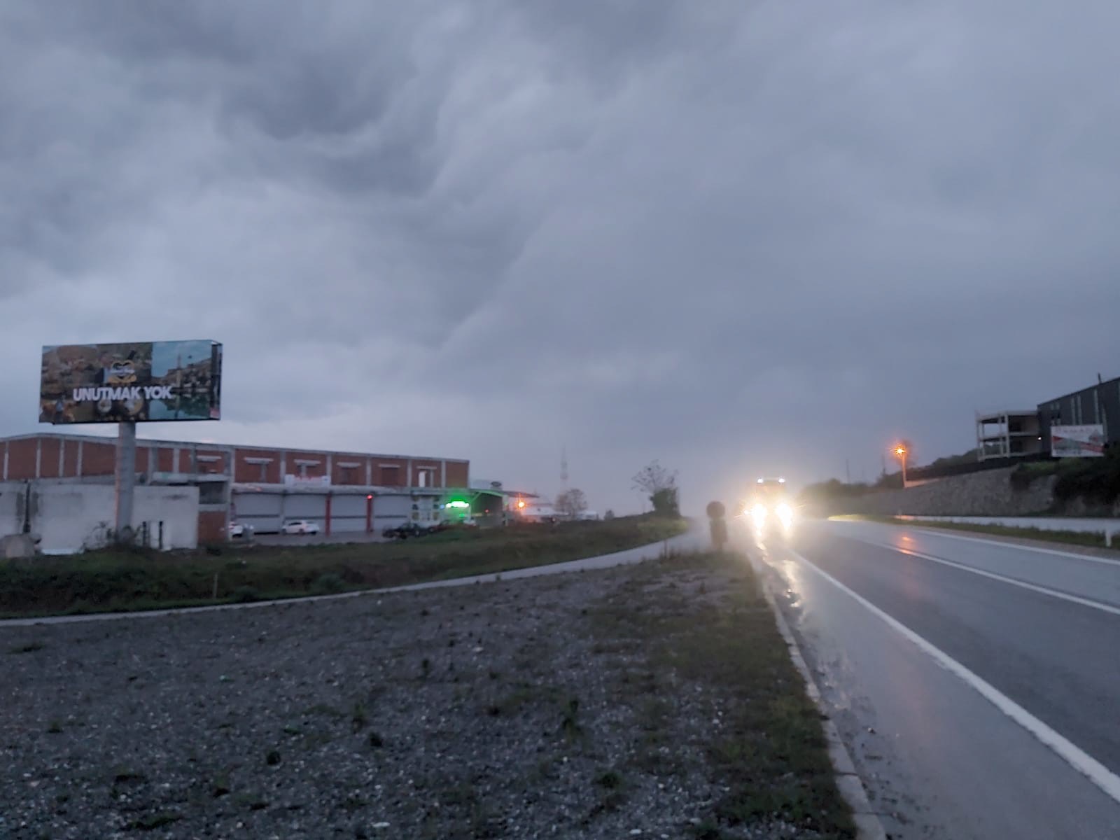 Düzce Kaynaşlı Yol Panosu