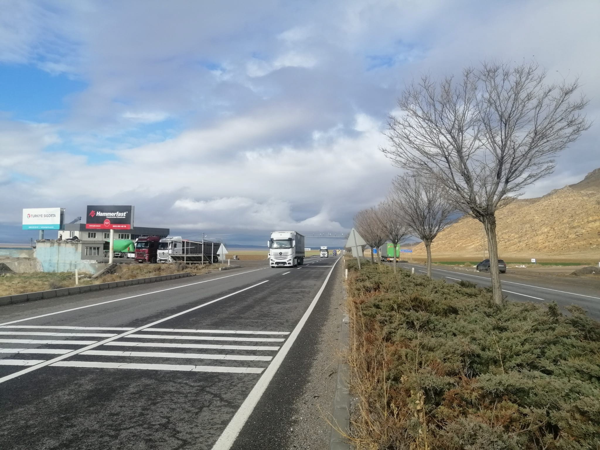Ankara Adana Yolu Şereflikoçhisar Yol Panosu