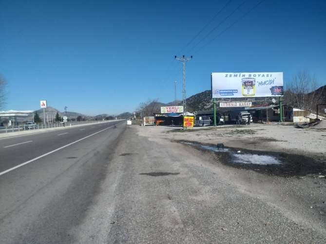 Antalya Bucak İstanbul Yolu Yol Panosu
