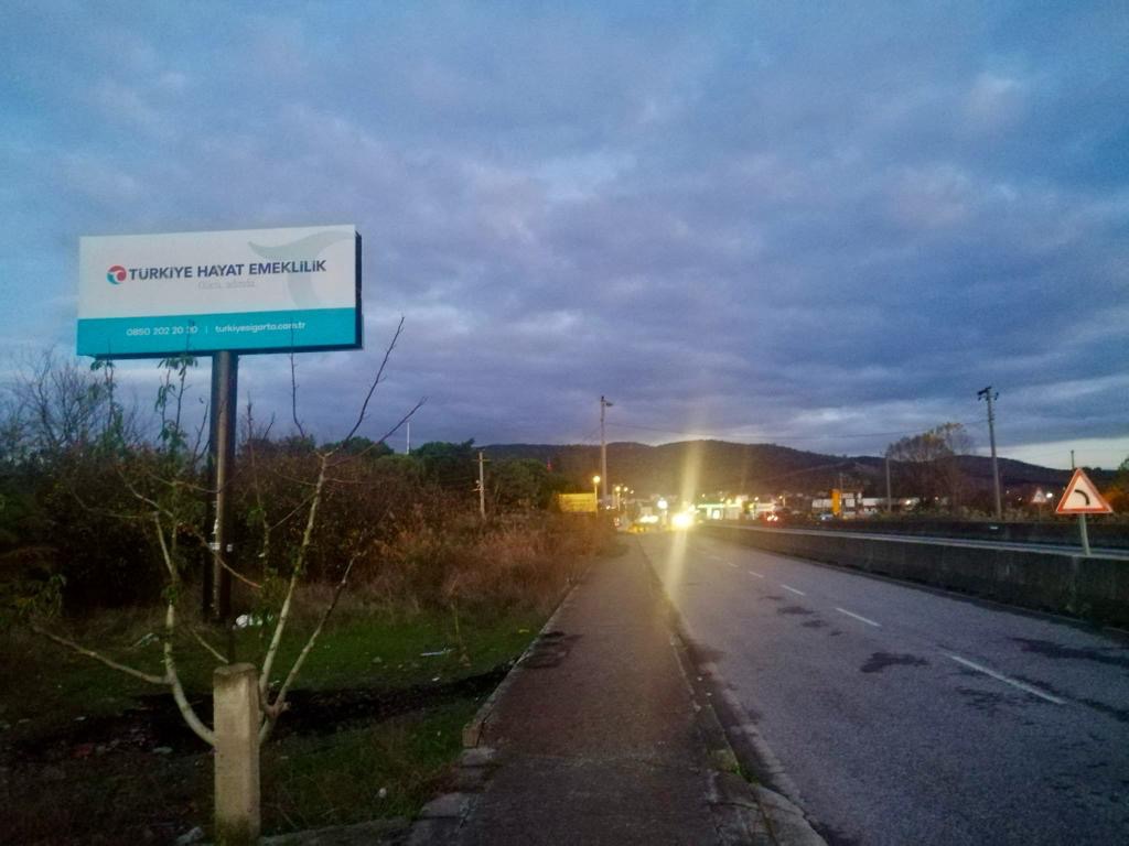 Yalova Topçular Yol Panosu