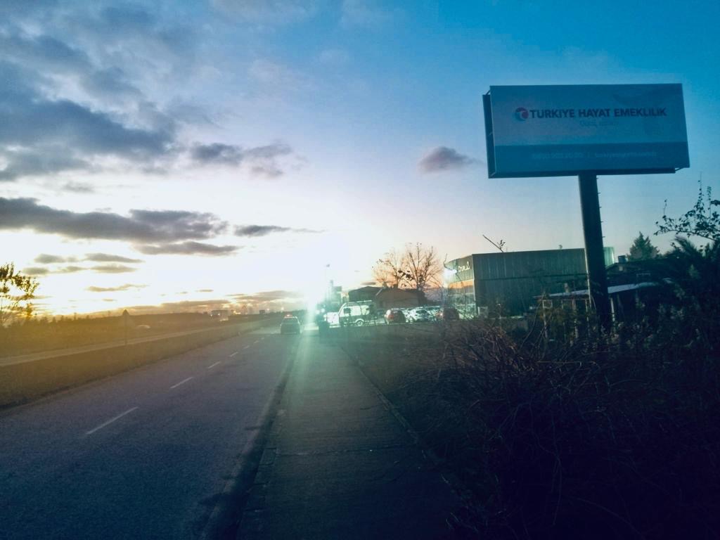 Yalova Topçular Yol Panosu