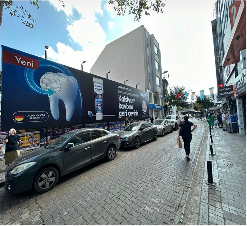 İstanbul Beşiktaş Megaboard Reklam 1