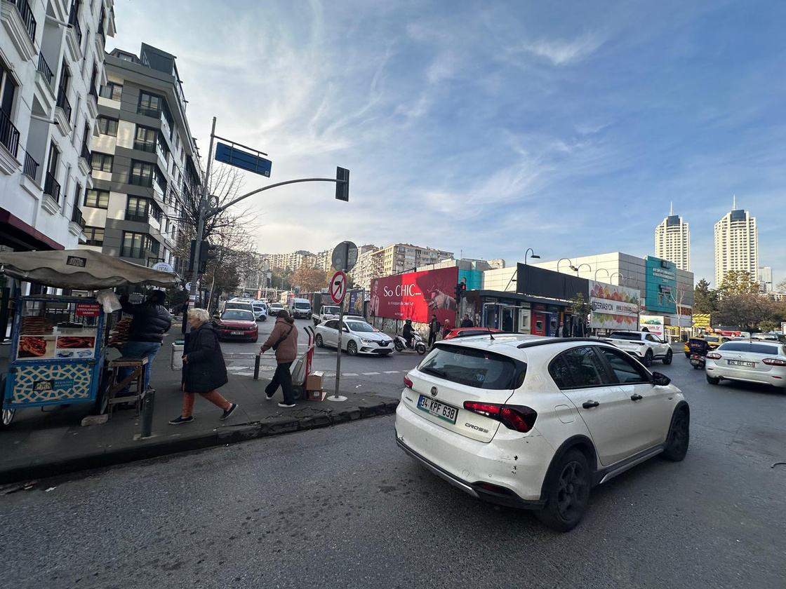 İstanbul Beşiktaş Megaboard Reklam 2