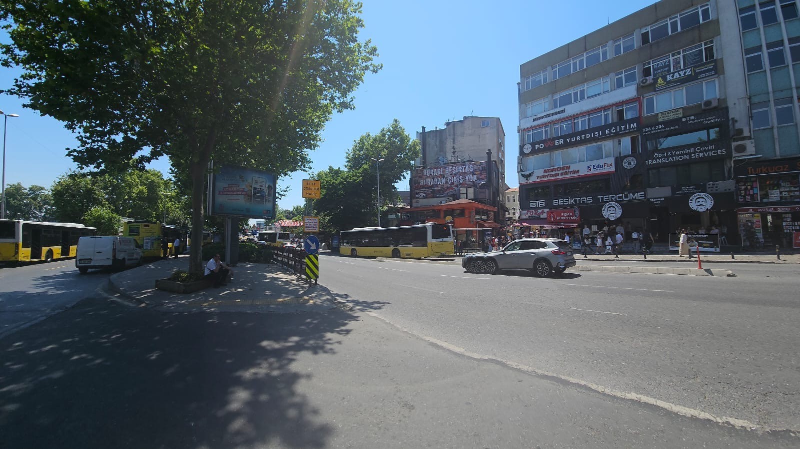 İstanbul Beşiktaş Barbaros Bulvarı Duvar Reklam