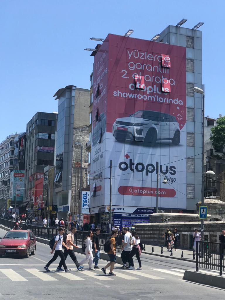 İstanbul Kadıköy Boğa Mevkii Duvar Reklam