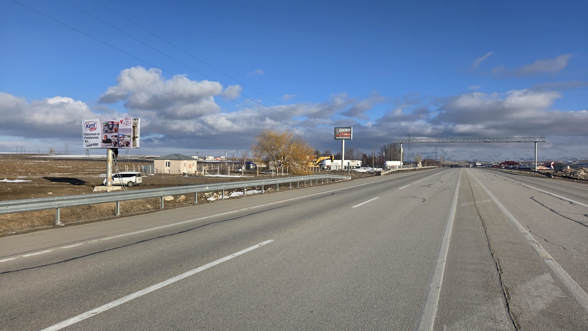 Erzurum Ilıca Arası Yol Panosu