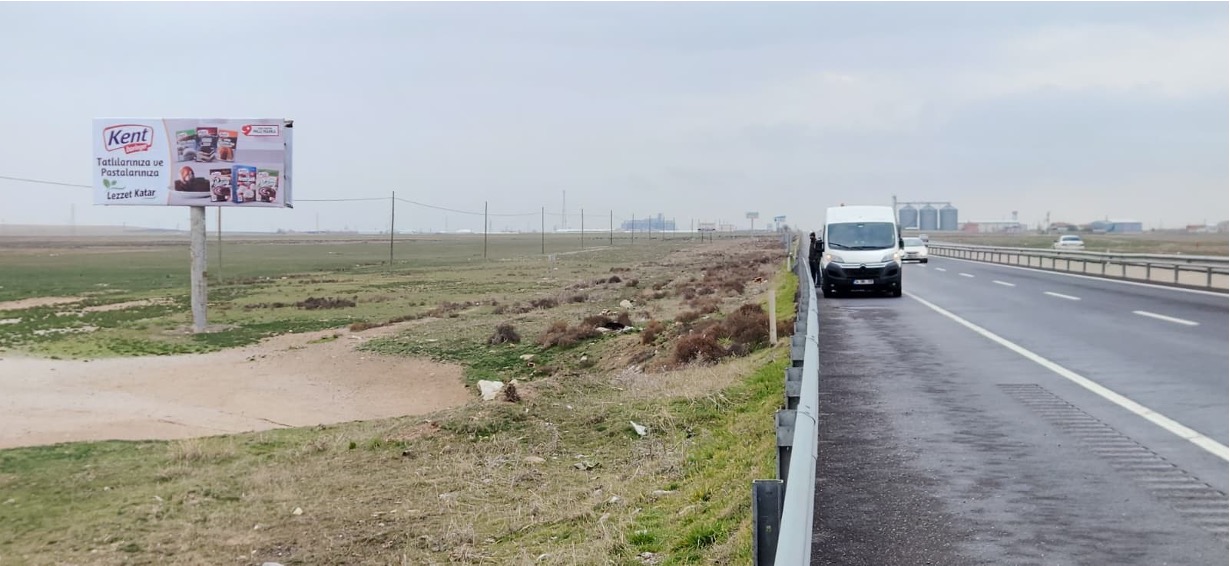 Ankara Aksaray Adana Yolu Yol Panosu