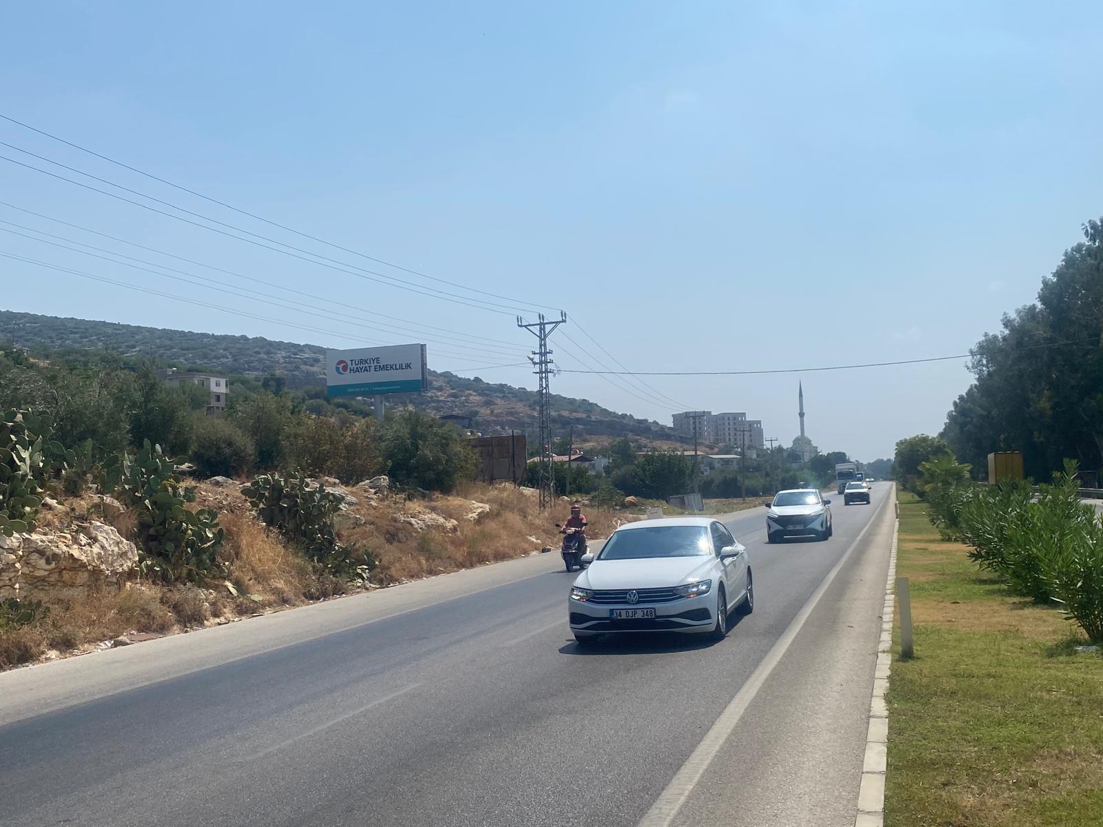 Mersin Alanya Yolu Silifke Mevkii Totem