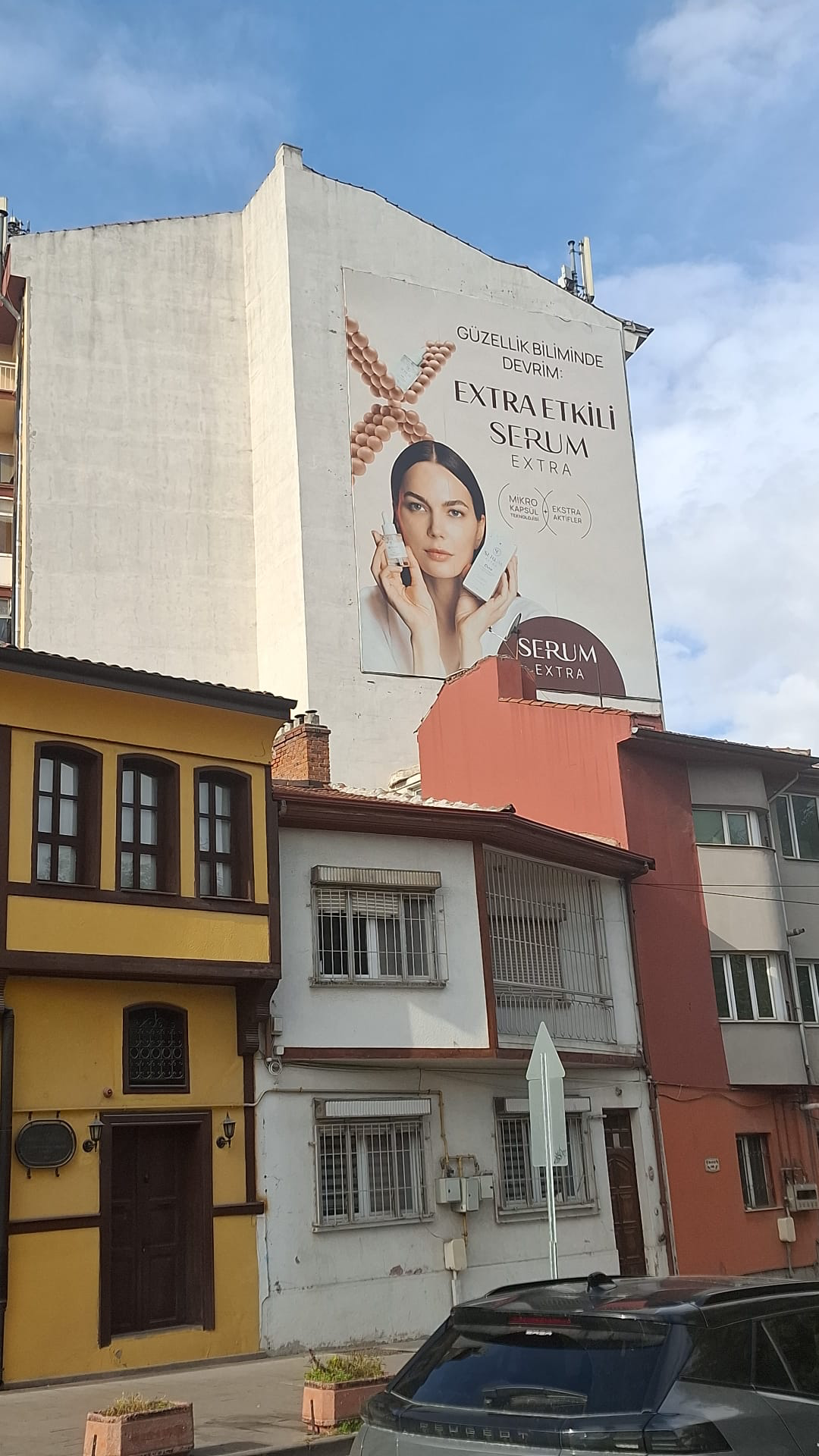 Eskişehir İnönü Cad. Kanatlı AVM Karşısı Duvar